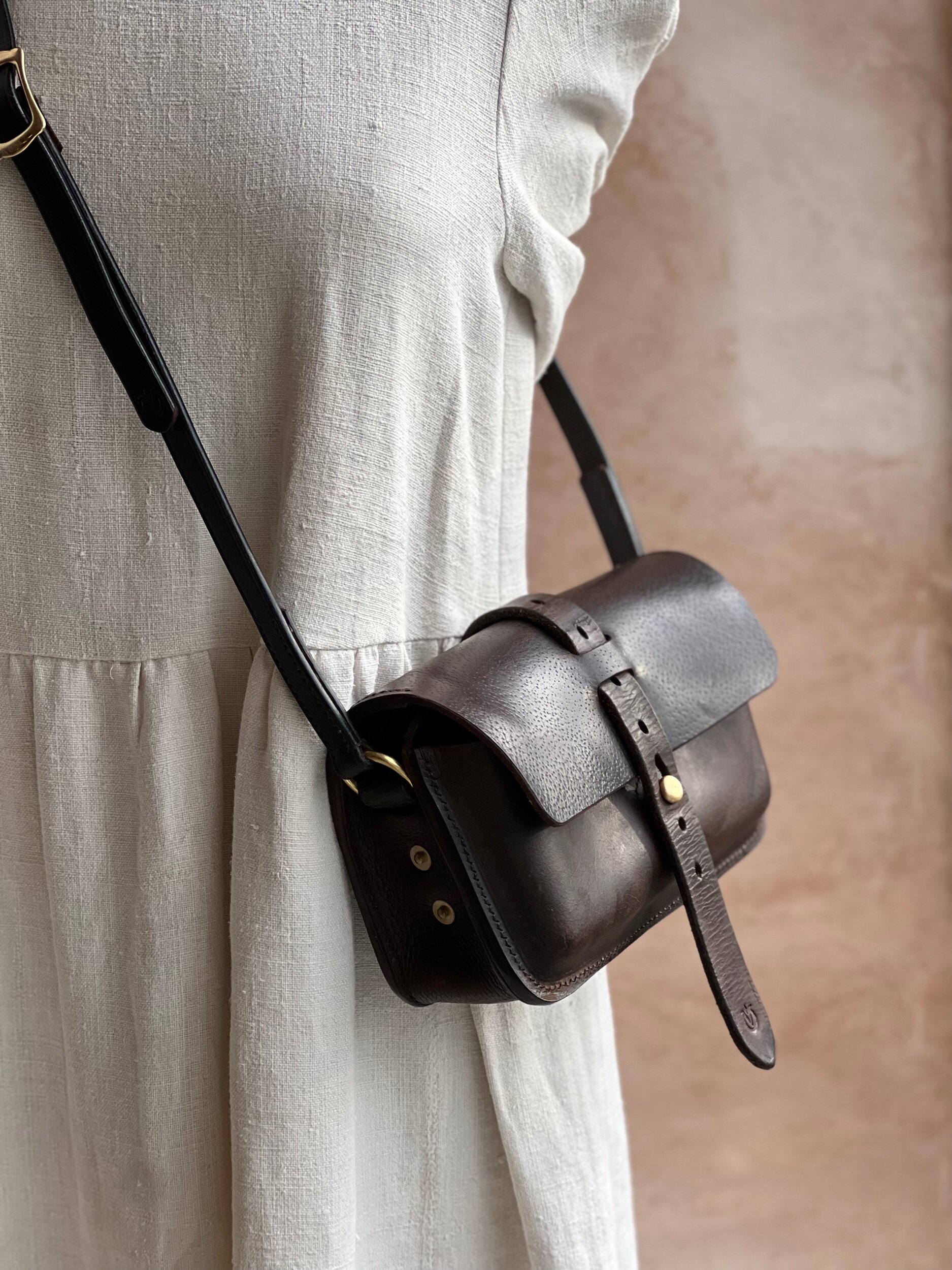 rag of colts handmade repurposed saddle leather hand bag hand stitched saddle stitched leather bag handbag