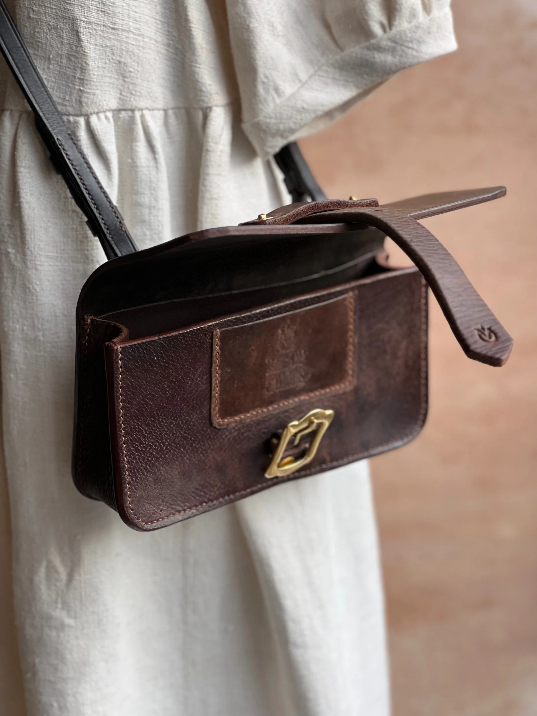 rag of colts handmade repurposed saddle leather hand bag hand stitched saddle stitched leather bag handbag