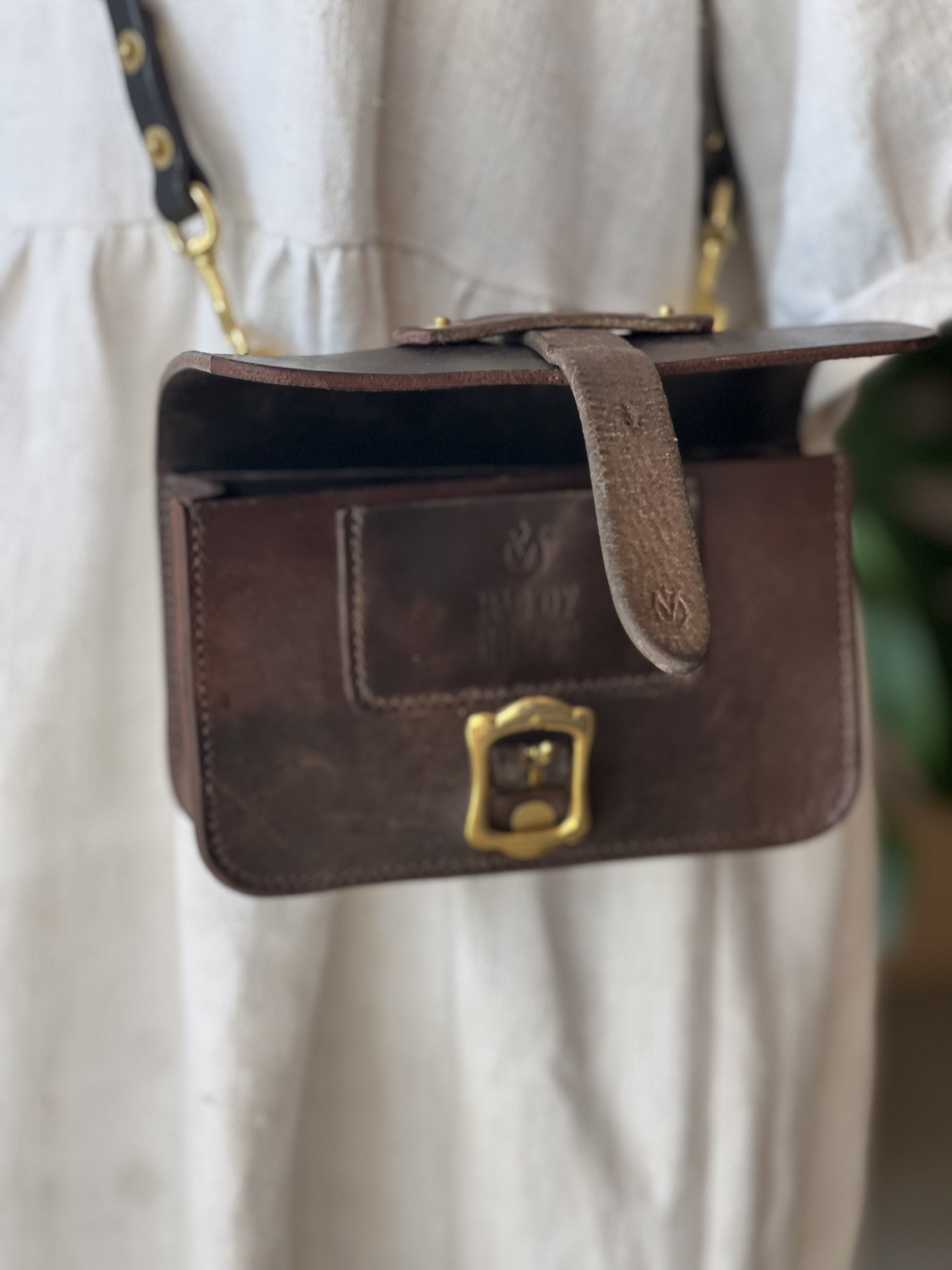 handmade repurposed saddle leather jean belt bag by rag of colts