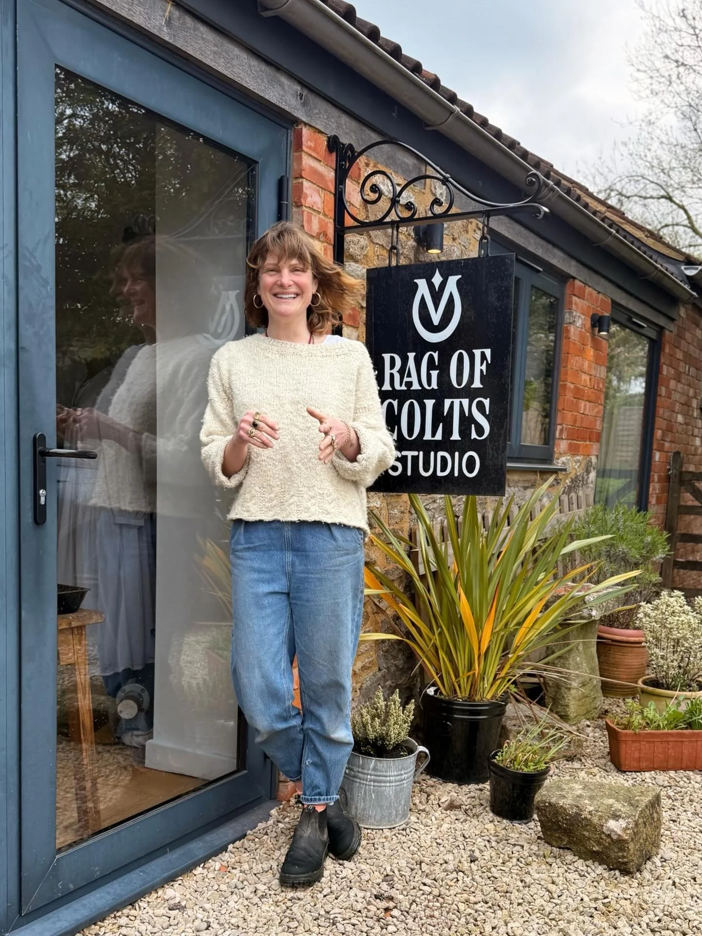 Life lately .. so much joy, happiness and love.

Firstly - my new studio, at our new house - with an orchard of 24 trees planted in my dear mother&rsquo;s memory.

Easter holidays, long walks, a cat I love, my new obsession with gardening! 

Cooking 