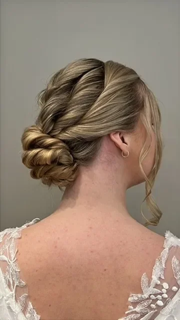 brudestyling-helle-brudehaar-makeup-riistyle-04.webp