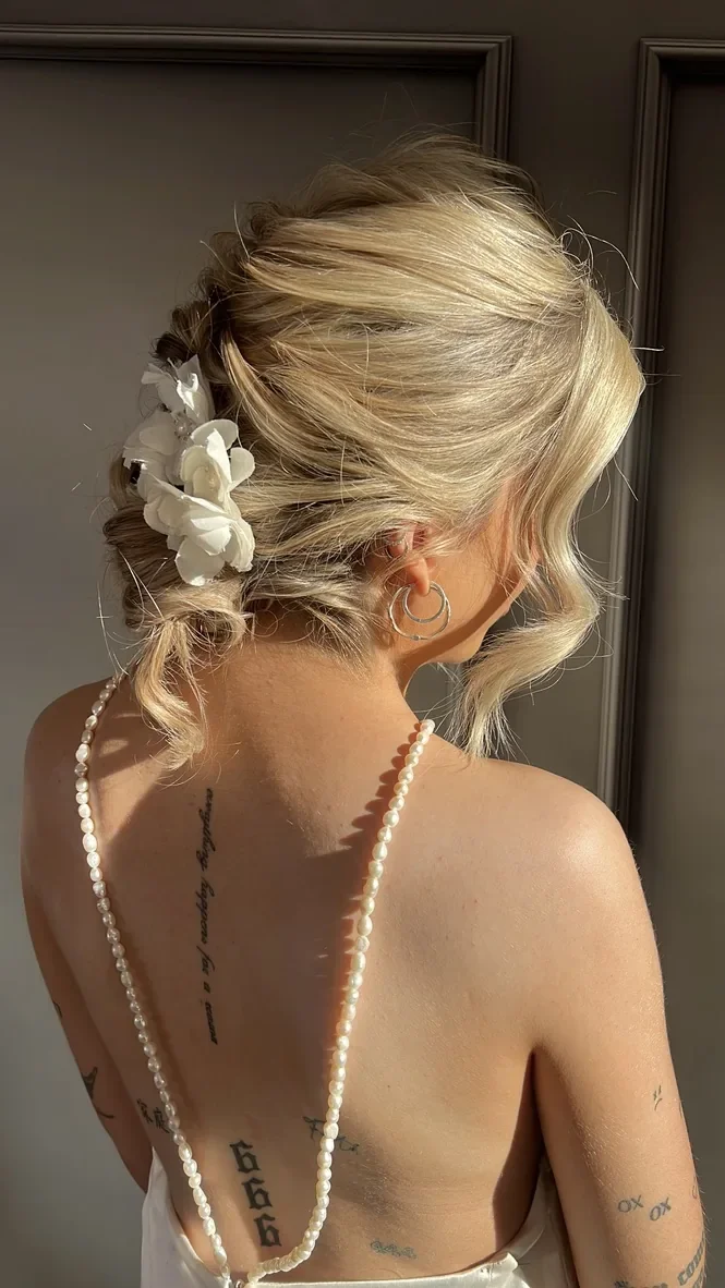 brudestyling-helle-brudehaar-makeup-riistyle-08.webp