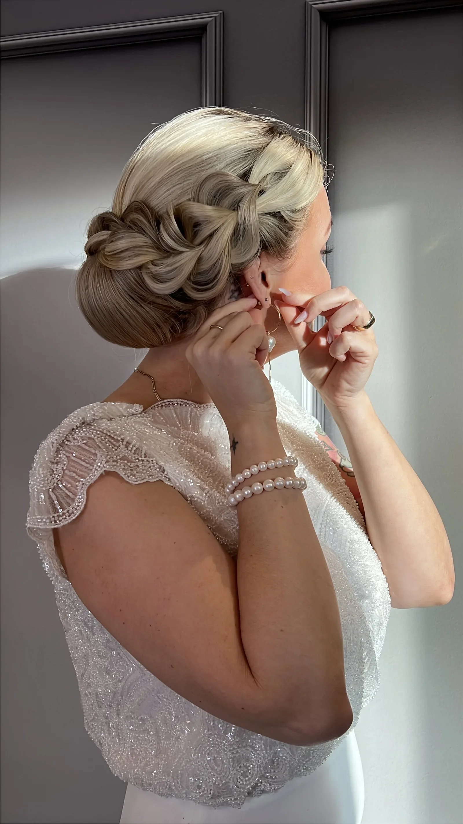 brudestyling-tina-brudehaar-makeup-riistyle-01.webp