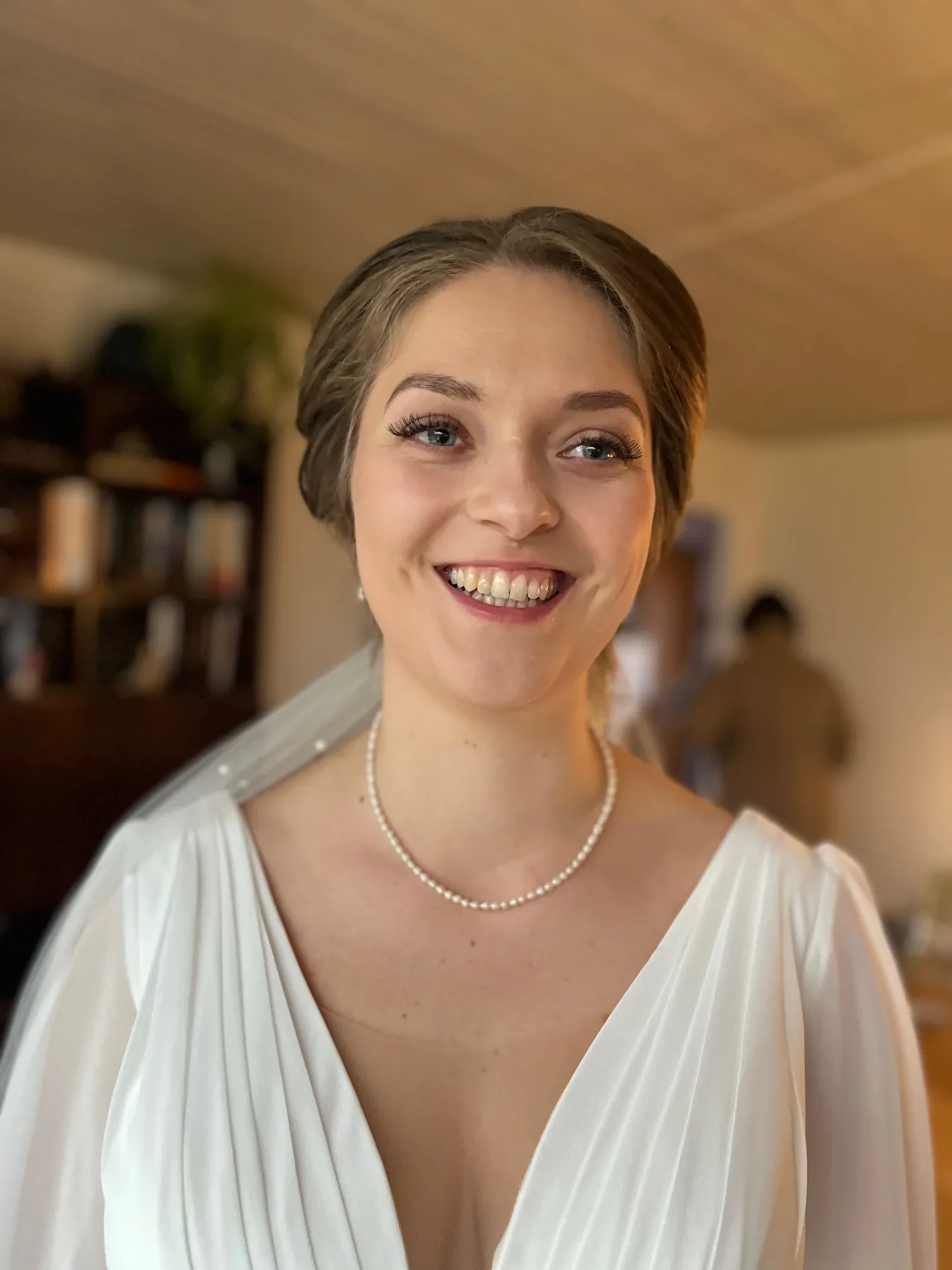 brudestyling-mette-elisabeth-brudehaar-makeup-riistyle-11.webp