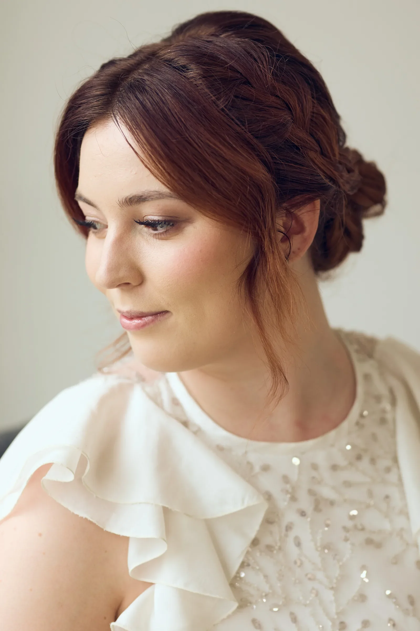 brudestyling-mette-elisabeth-brudehaar-makeup-riistyle-78.webp