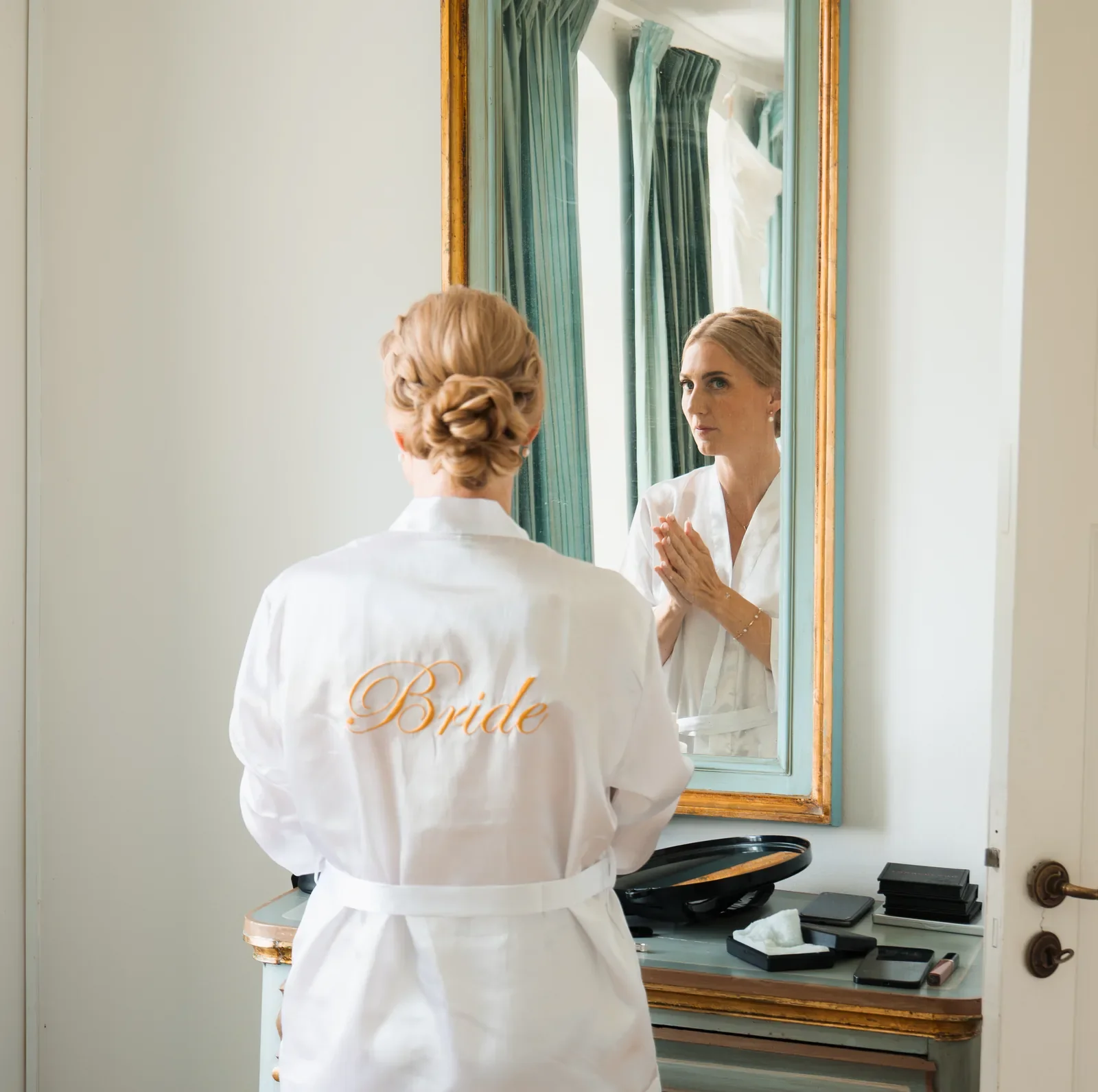 brudestyling-mette-pahuus-brudehaar-makeup-riistyle-28.webp