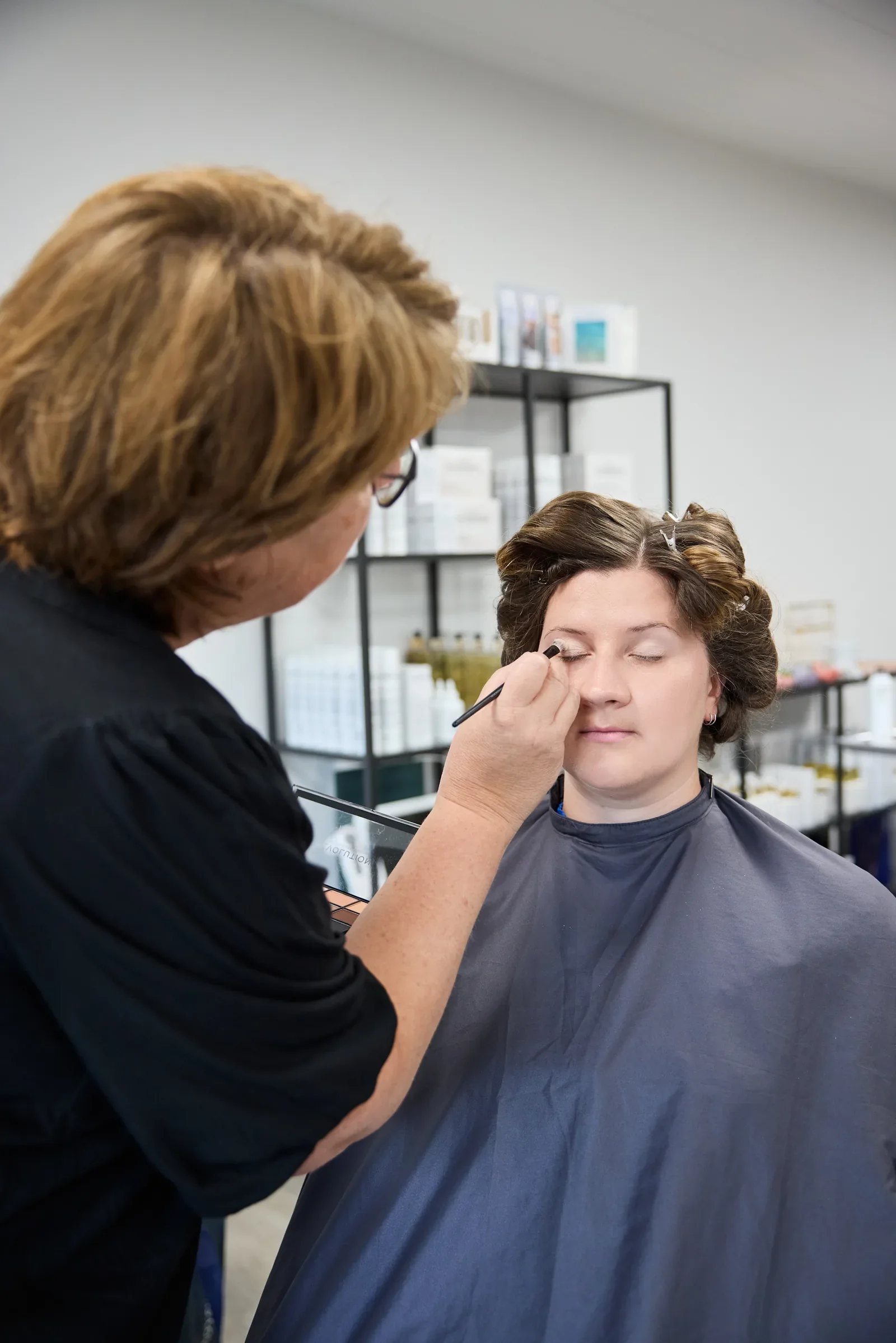 brudestyling-sanne-brudehaar-makeup-riistyle-07.webp