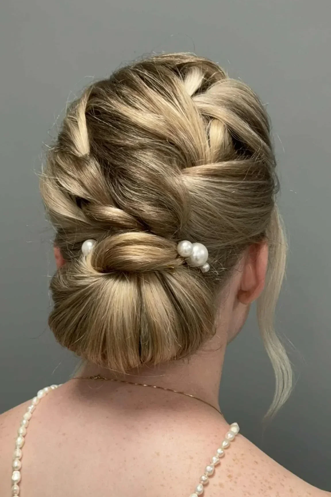 brudestyling-lone-brudehaar-makeup-riistyle-11.webp