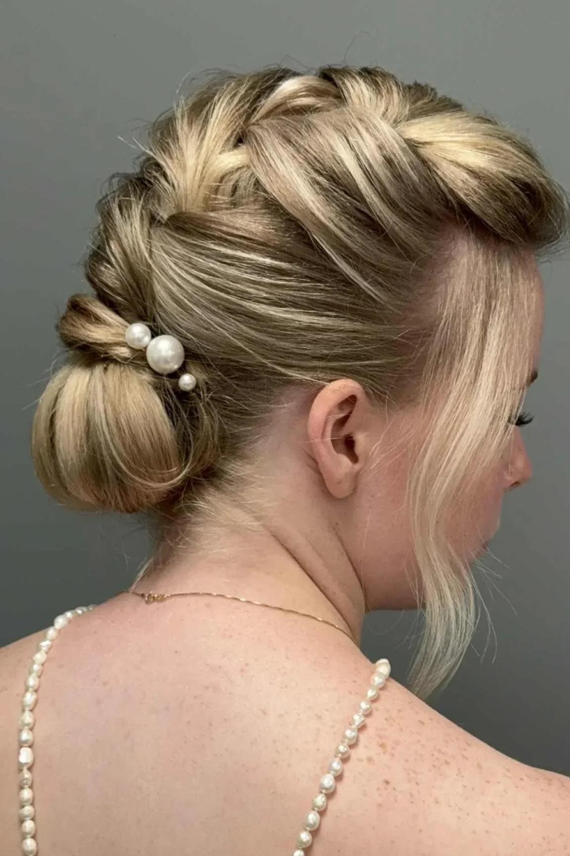brudestyling-lone-brudehaar-makeup-riistyle-08.webp