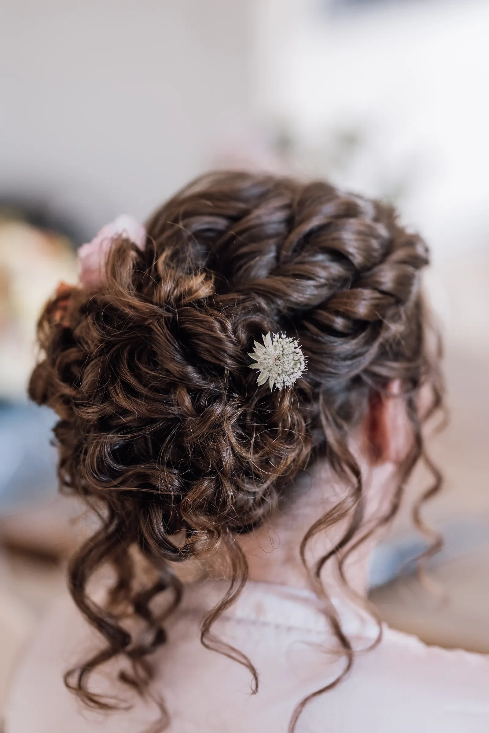 brudestyling-rikke-brudehaar-makeup-riistyle-13.webp