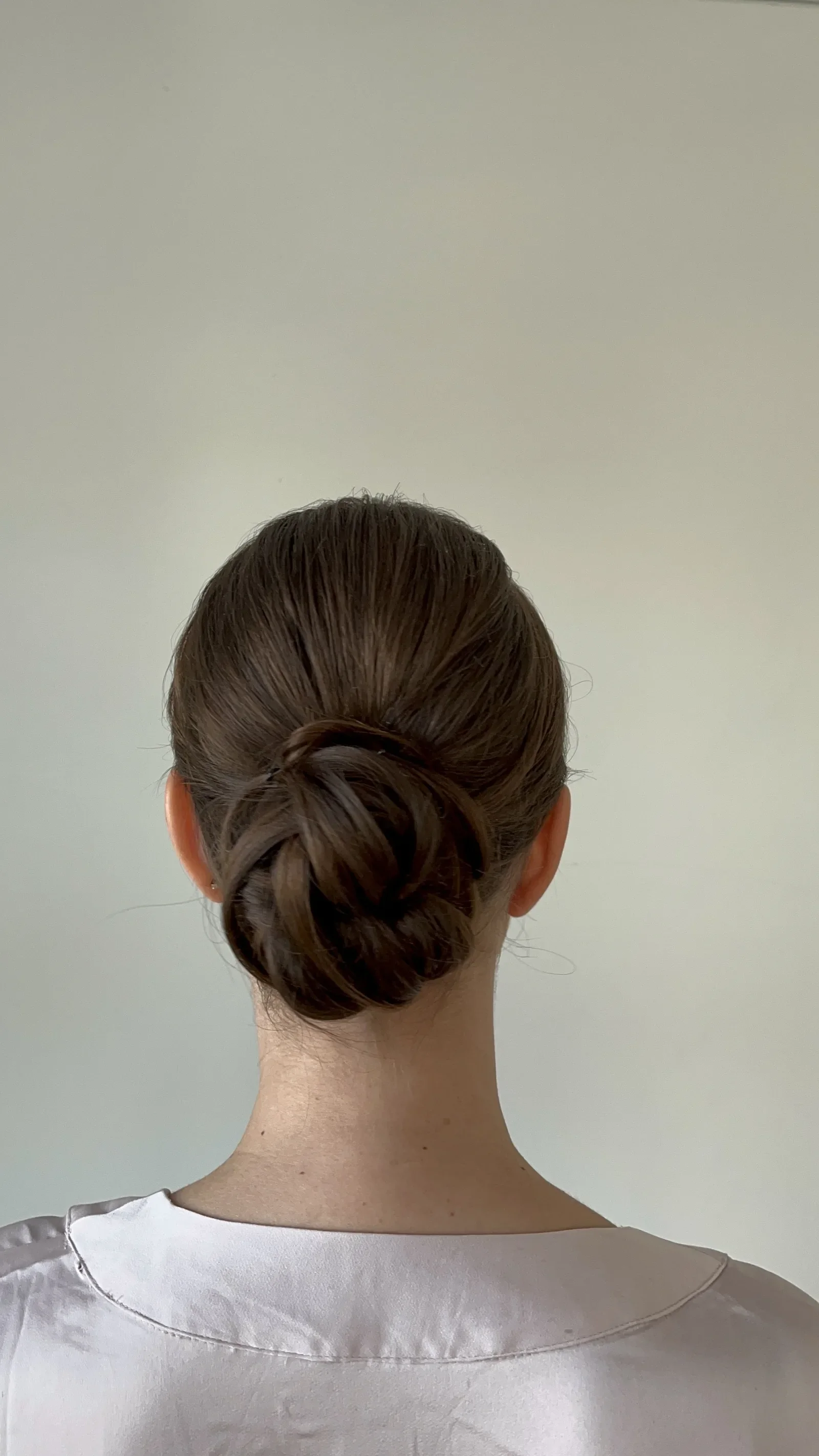 brudestyling-britt-brudehaar-makeup-riistyle-10.webp