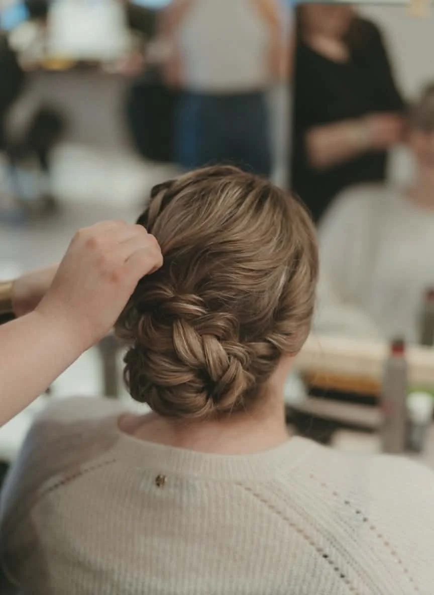 brudehaar_med_fletning.jpeg