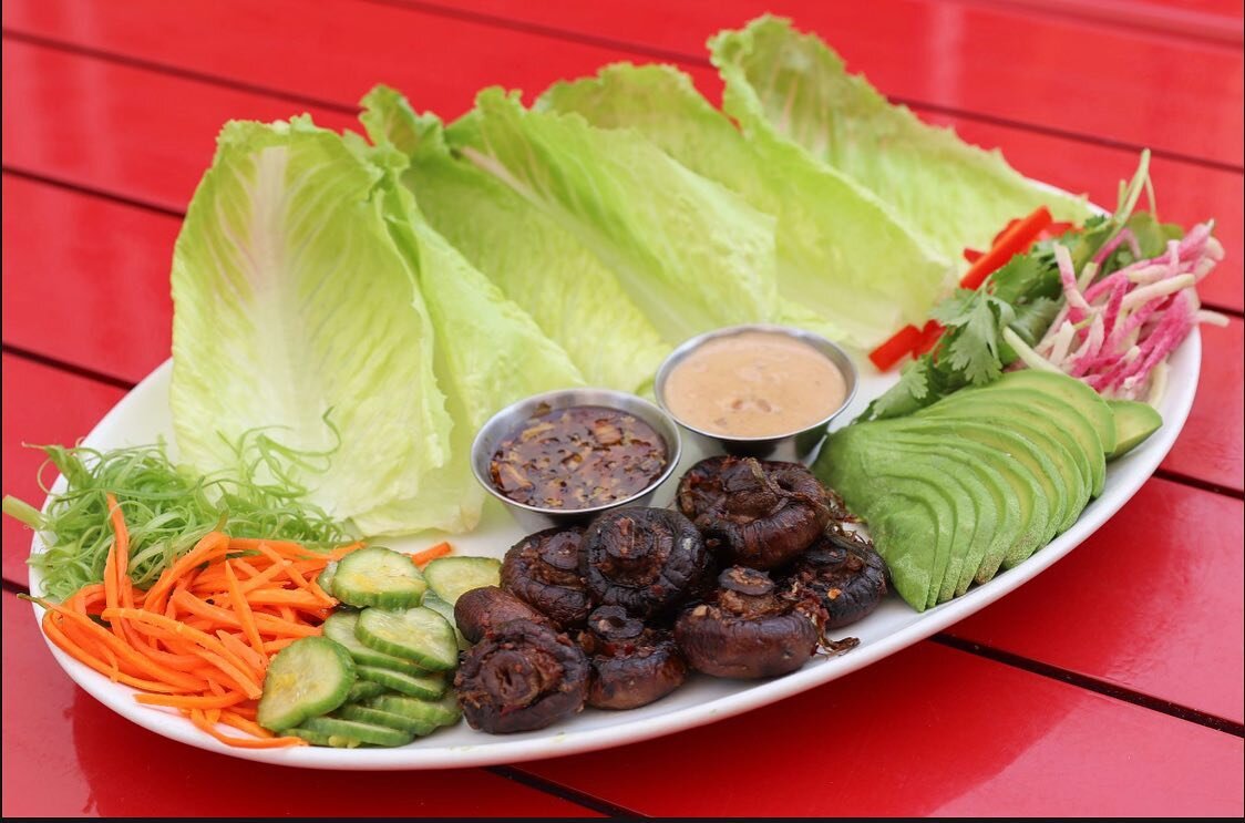 ‼️ NEW MENU ITEM ‼️

Looking for another #Vegetarian option? 🌱

Lettuce Wraps Sub Chicken for House Marinated Sesame Soy Mushrooms + Avocado 🍄