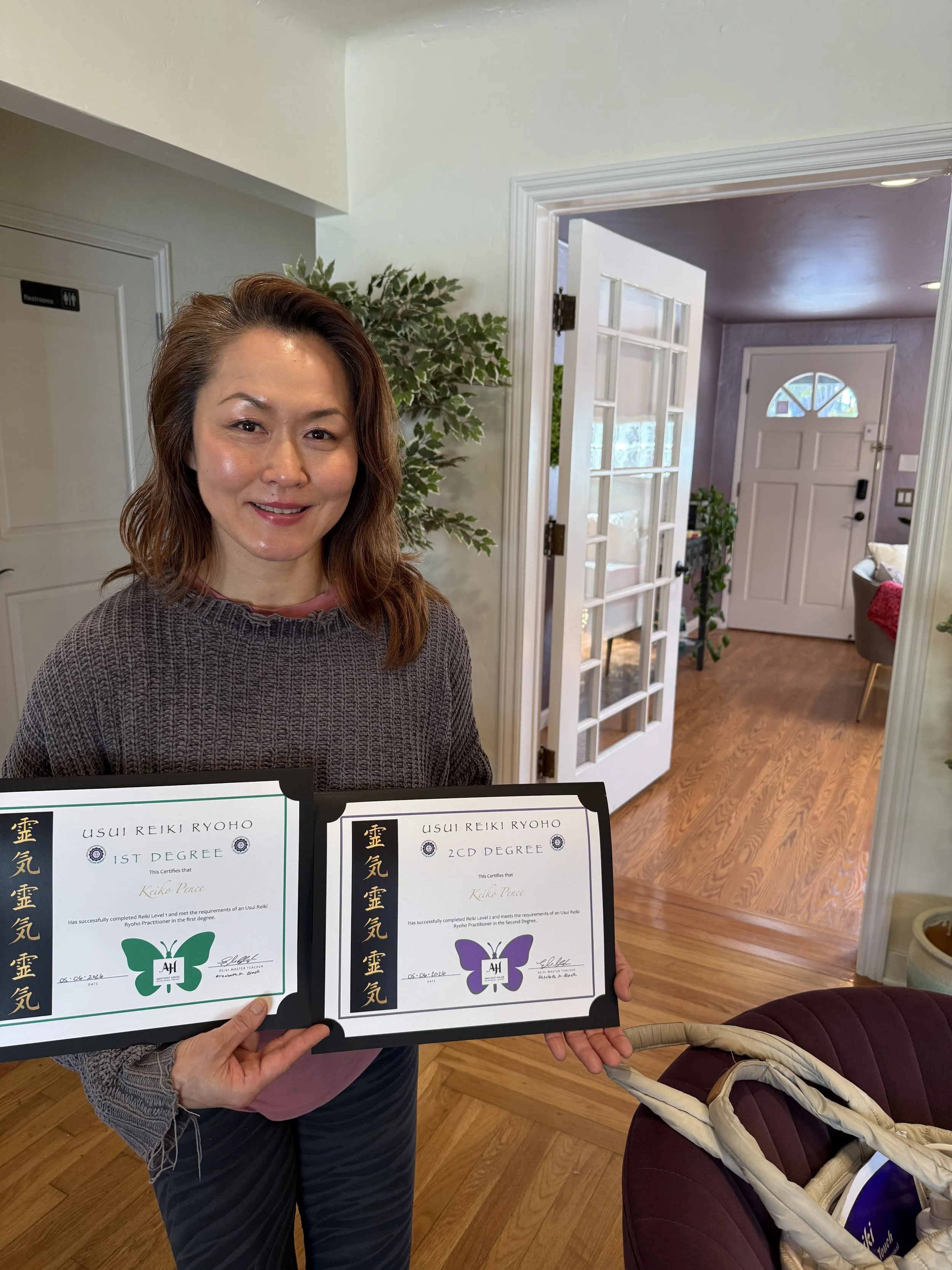 Reiki Student, Reiki Studio, Reiki School, Reiki Center, Wellness Studio, Learn Reiki, Reiki i, Reiki II, Reiki Master, Reiki Teacher, Reiki Practitioner