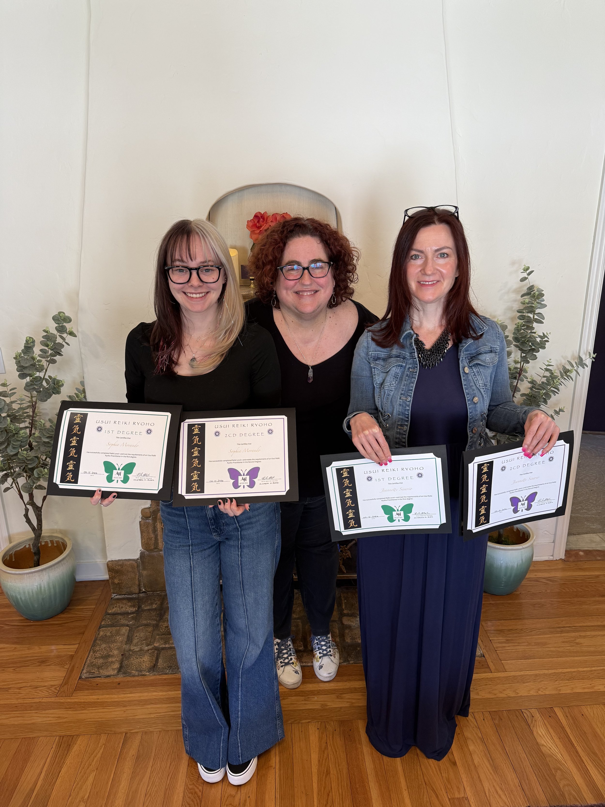 Reiki Students, Elizabeth Black, Reiki Practitioner, Reiki Master, Reiki i, Reiki II, Reiki School, Learn Reiki, Amethyst House LLC, Reiki Services