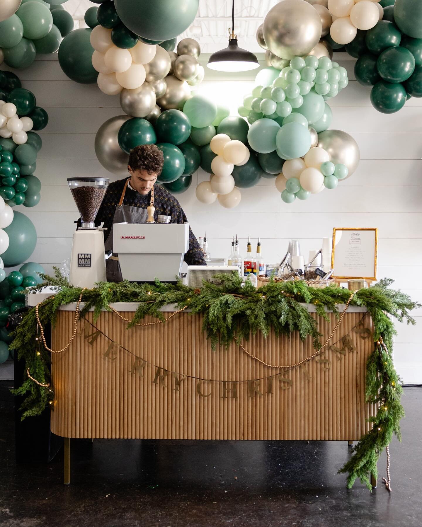 Steamed milk with a sprinkle of Santa magic! Matthew and the man in red &ndash; brewing smiles and spreading cheer, one cup of happiness at a time. 🎄☕🎅

@saradharper 
@imsantarick