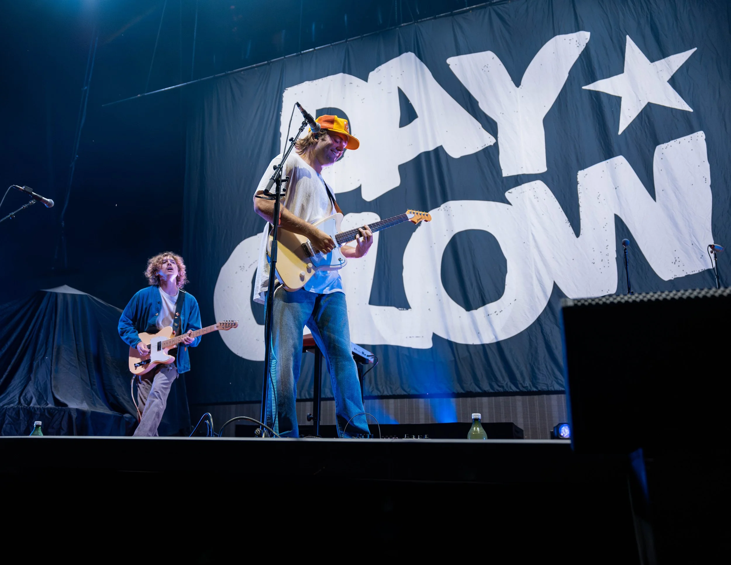 Dayglow_011.jpg