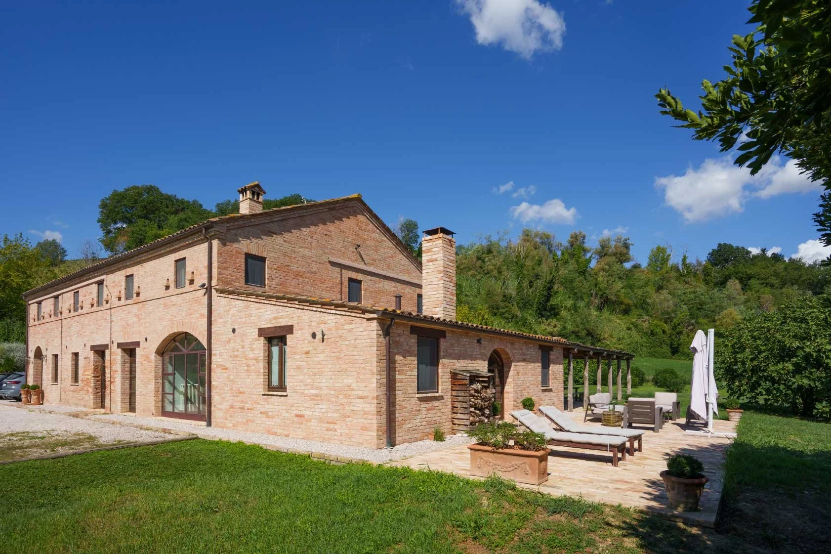 Casa Castagna patio area