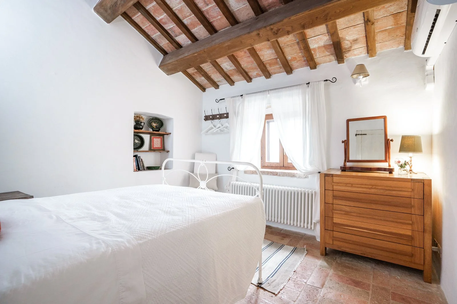 Casa Castagna Oliva bedroom