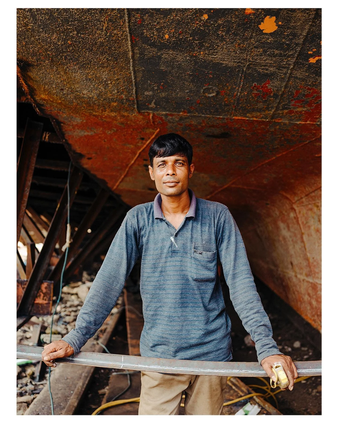 Portraits at the ship graveyard