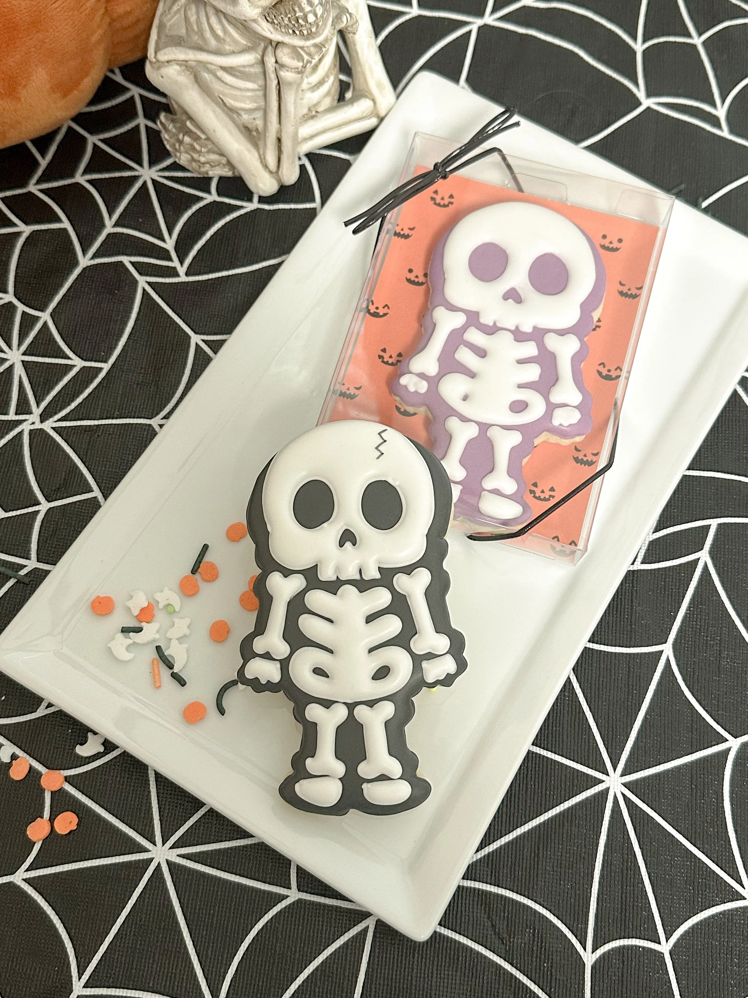Skeleton cookie
