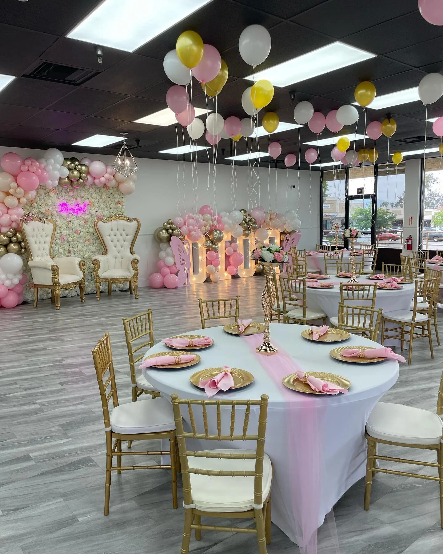 Beautiful baby shower decor done by @middle_creations here @venue.38.
#babyshower #babyshowerideas #ballooninstall #venue38redlands #eventdesign #booknow
