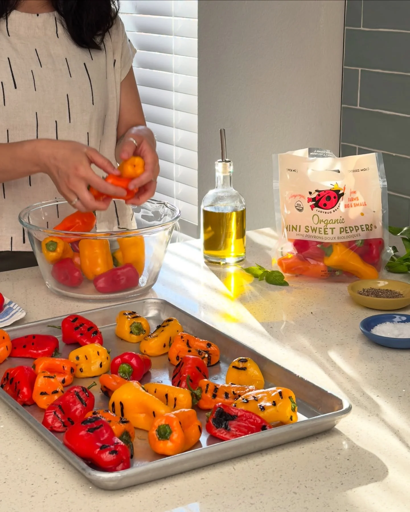 Looking to load lunch boxes with colorful organic snacks from Northwest growers? Find organic Ladybug Brand Mini Peppers at your local grocer or coop. As perfect for snack time as they are for stir fries, easy dipping and a quick go-to lunch addition