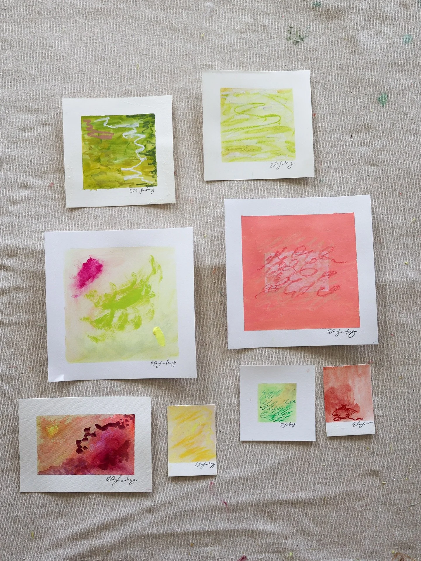 lemon yellow is at the heart of these art scraps

I love pairing lemon yellow with fresh green and a mixed pink&mdash;feels like spring in the midst of winter 

#colorpalette #oilpastel #gouache