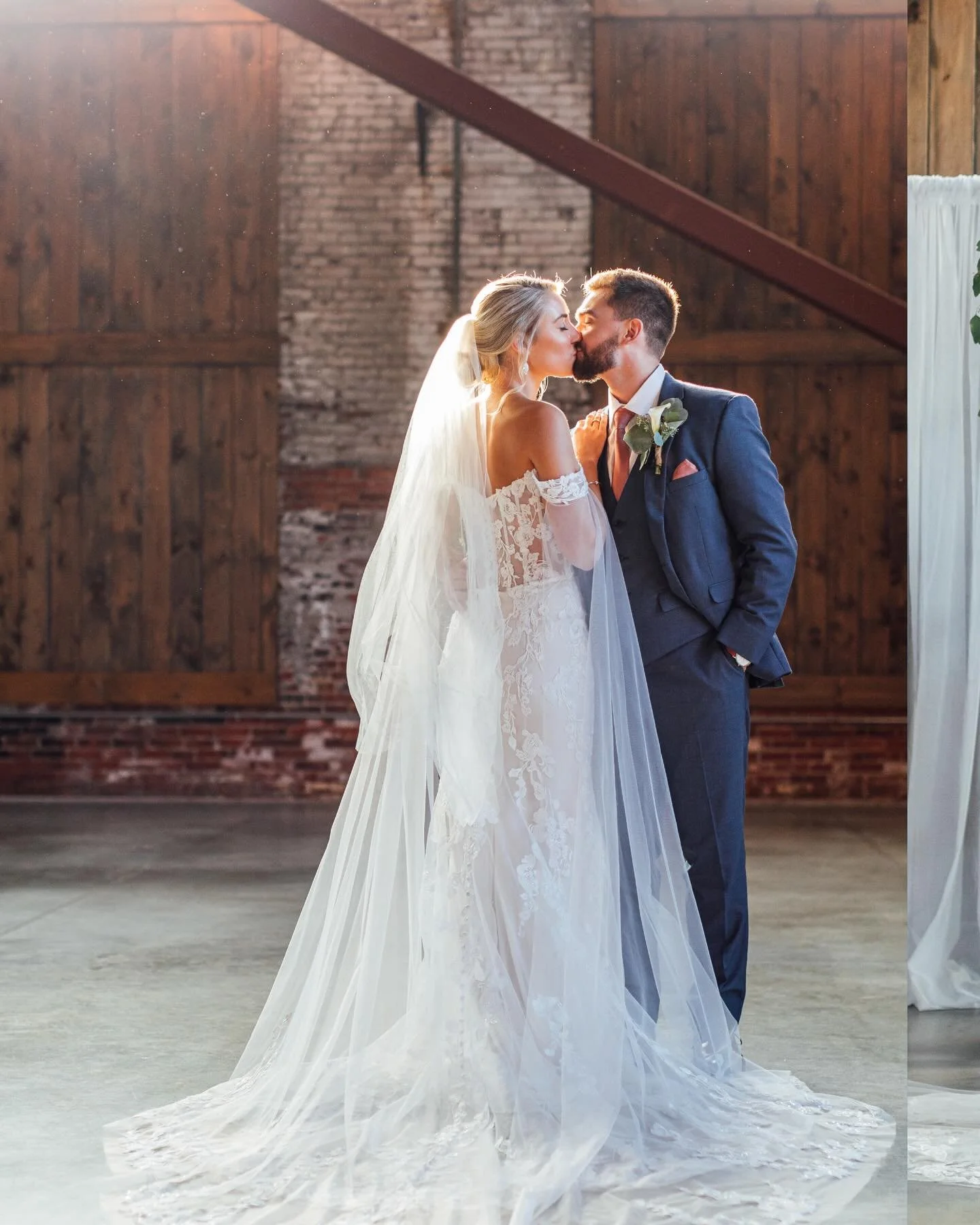 In honor of Valentine&rsquo;s Day, this month I&rsquo;ll be sharing a few #weddings and #love #photography sessions from the archives: moments that still feel just as joyful and meaningful as the day they happened.

Starting with Ben and Maddie! Thei
