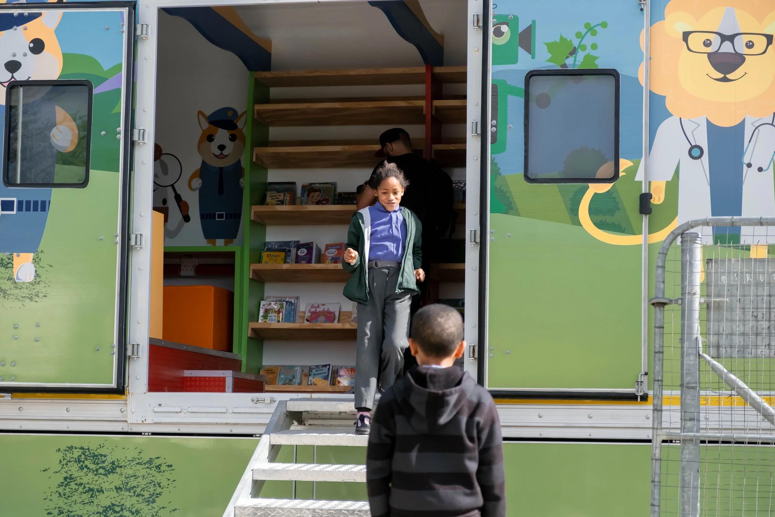 A Visit to Our New Mobile Library — Du Toitskloof Fairtrade Initiative