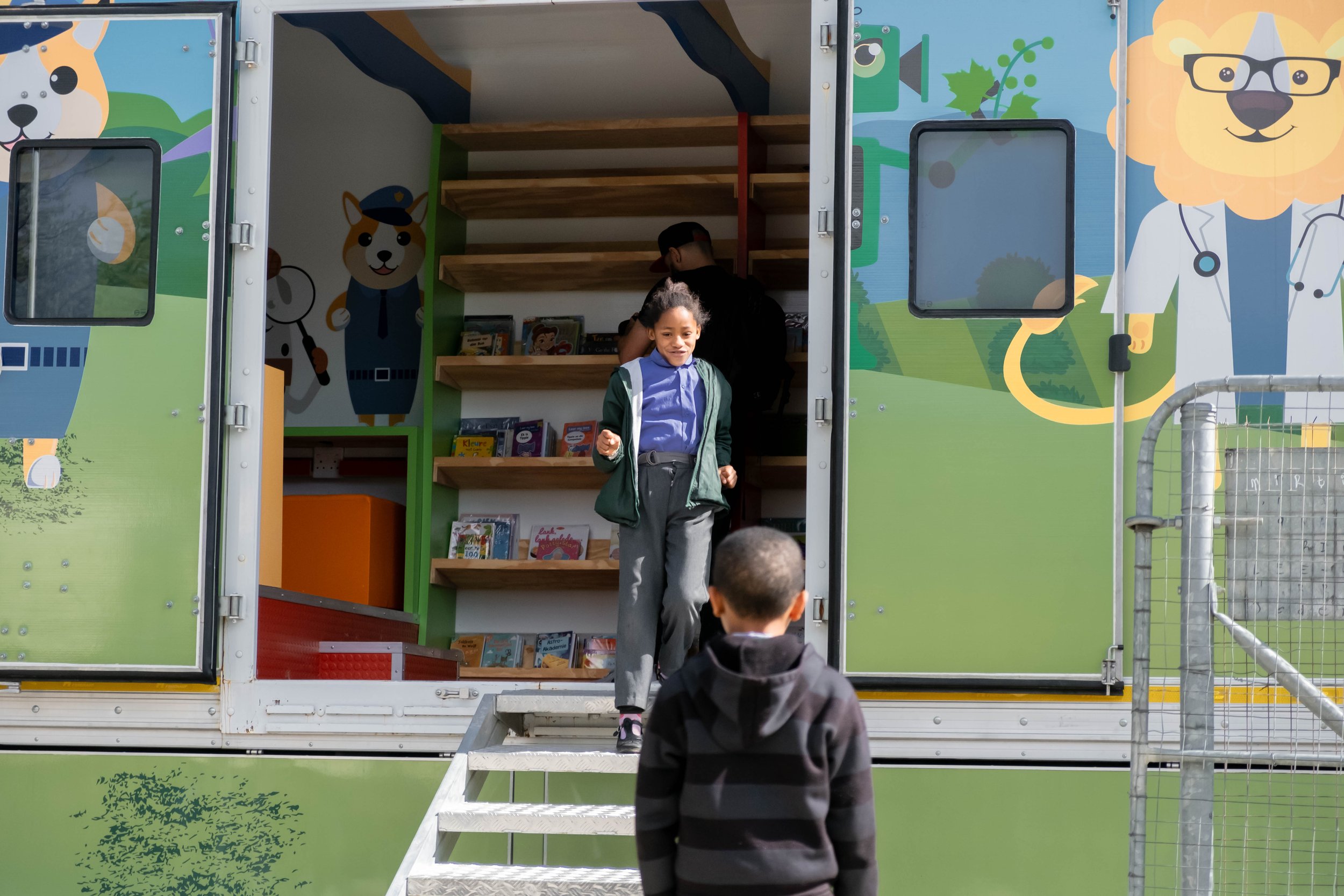 A Visit to Our New Mobile Library — Du Toitskloof Fairtrade Initiative