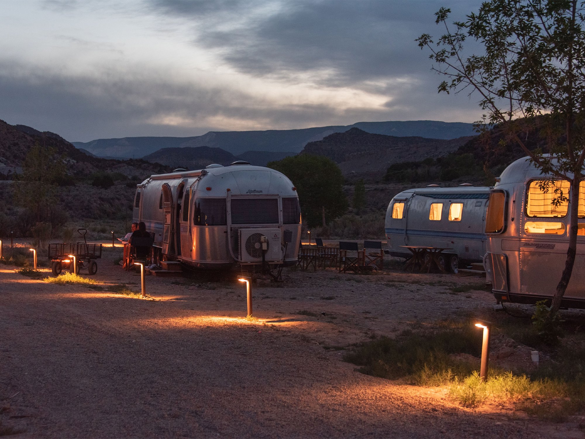 airstreams at night 