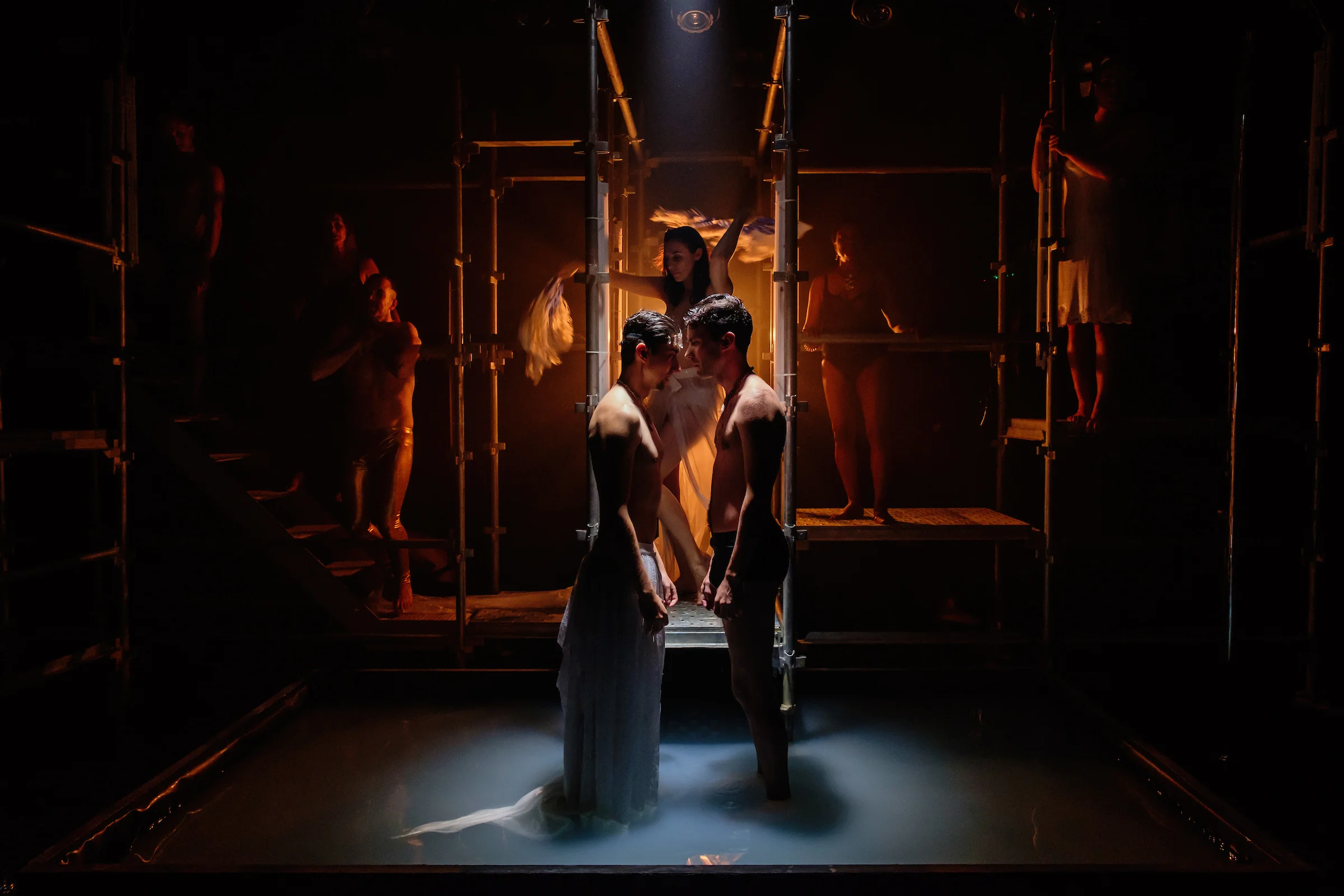 0581 AT18MR 8756 Pro NG © Robert Catto.jpg