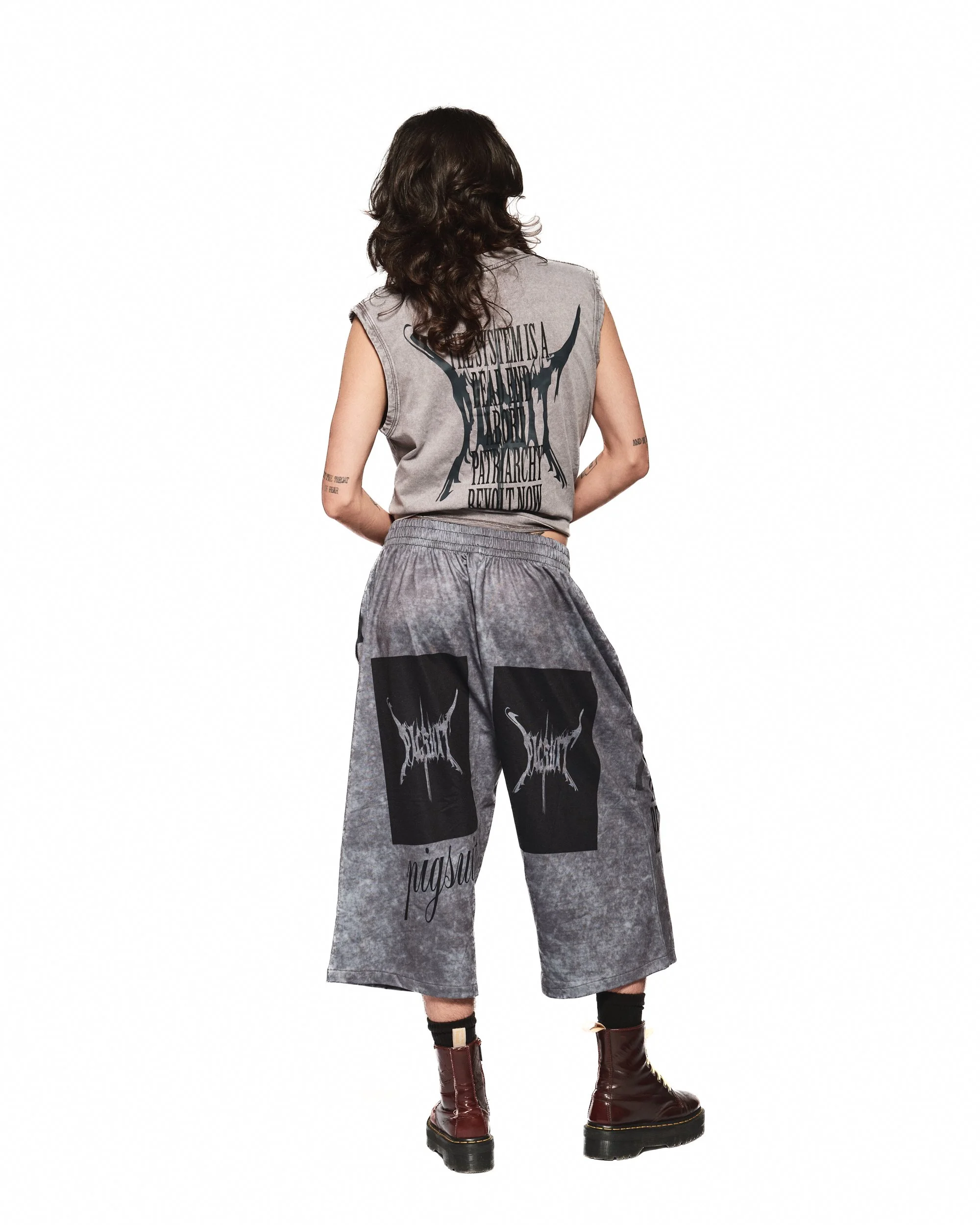 18.11.2025 PIGSUIT1609_JPEG - 2500px.jpg