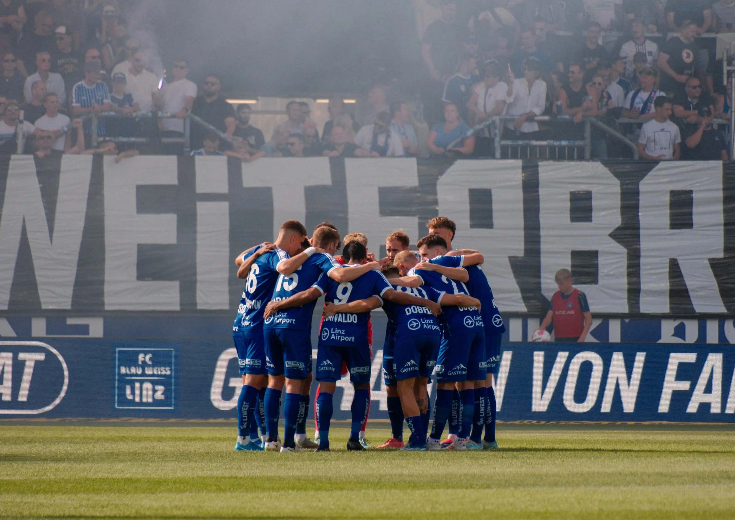 Weiss blau - Austria Vienna_-10.jpg