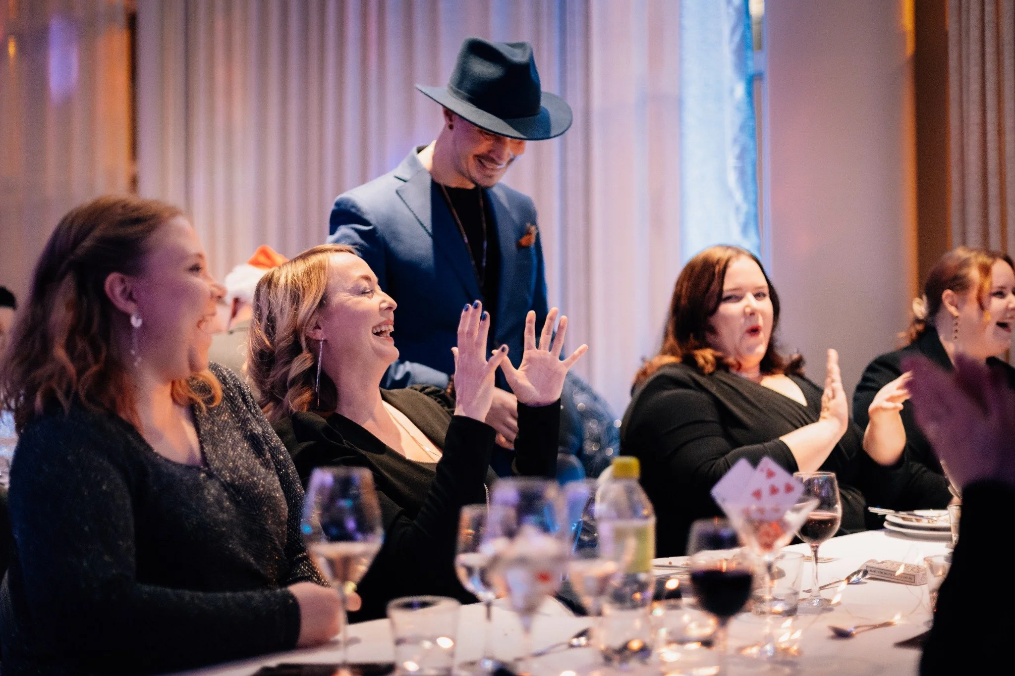 Taikurikoomikko pikkujouluissa