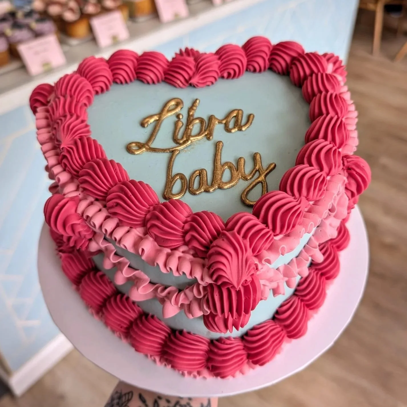 vintage heart cakes from £75