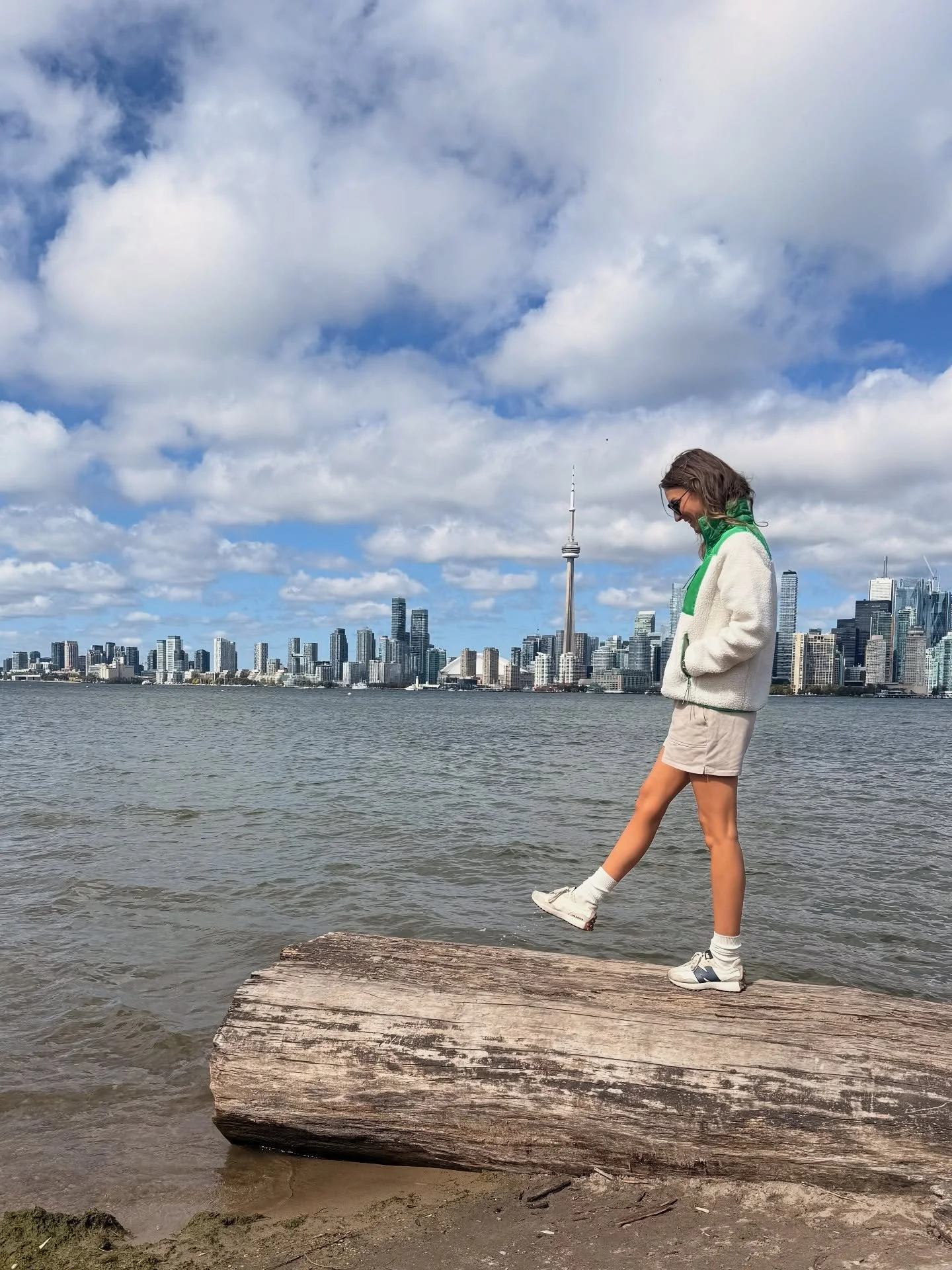 Toronto 🇨🇦 

You were a dream. 

Where glass towers meet green islands.
A week of inspiring meetings with ambitious people building new business, aligned with moments to breathe, explore, and be reminded how grounding it is to connect with nature, 