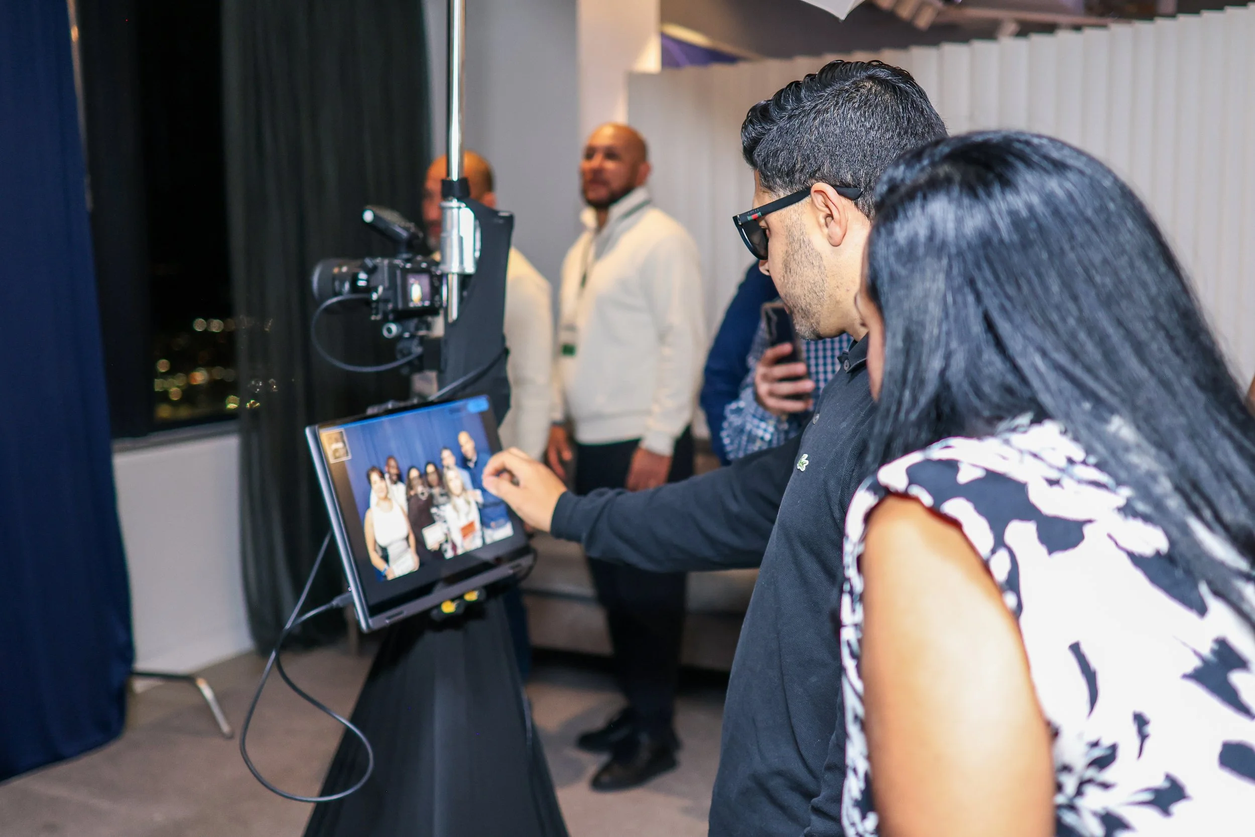 touchscreen photobooth