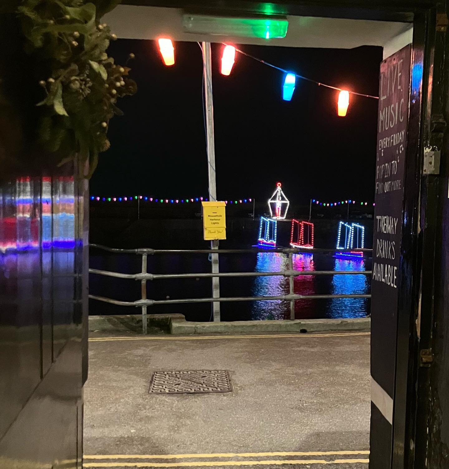 Cheers to the Lantern and The Three Ships ! 

#mouseholeharbourlights #mousehole #cornwall #christmaslights #newyear  @shipinnmousehole