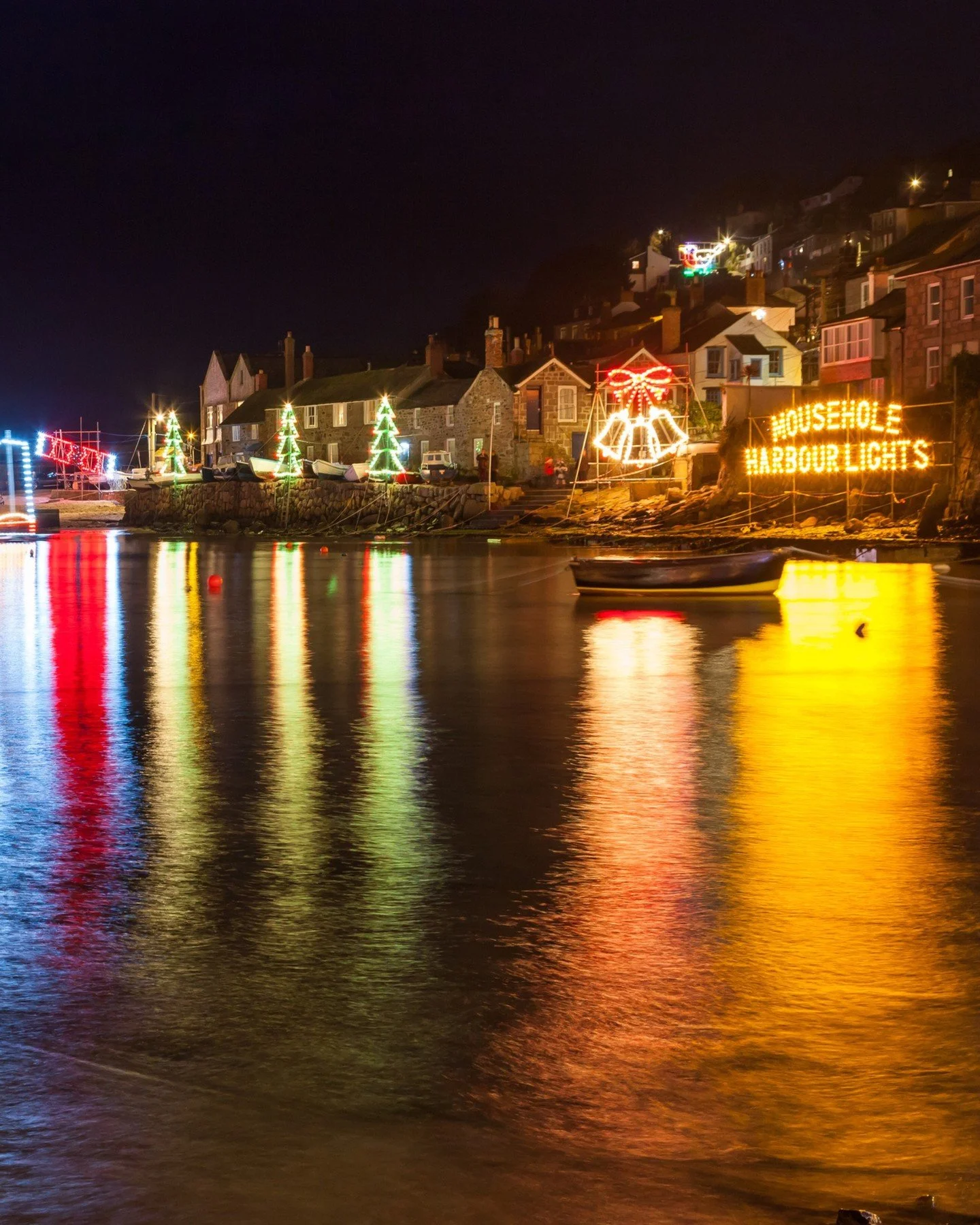🎄✨ Preparations Are Underway! ✨🎄

The countdown to Mousehole Harbour Lights 2026 has begun! 🎅

Our wonderful team of volunteers are busy behind the scenes getting everything ready to make Mousehole sparkle once again this Christmas! 💡🔧

📅 This 