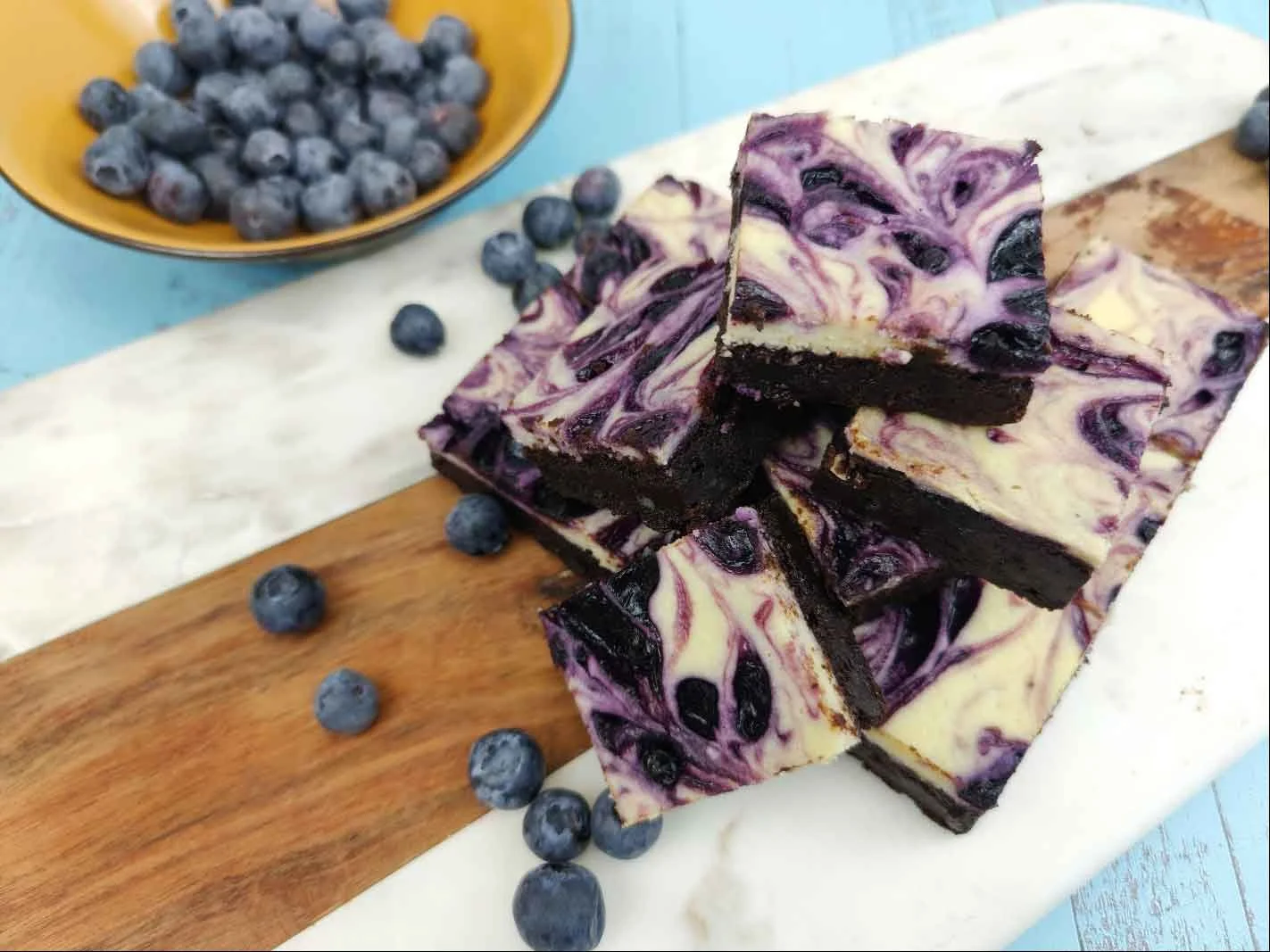 BlueberrySwirlCheesecakeBrownie3.jpg