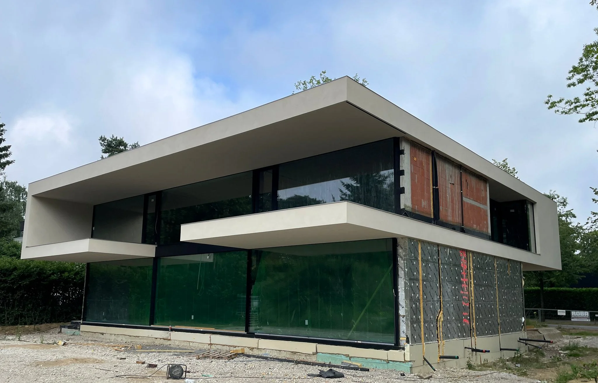 WhatsApp Image 2025-12-02 at 12.01.12 (3).jpg