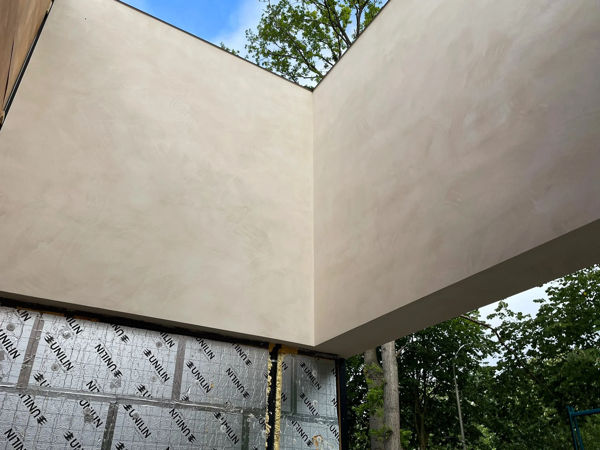 WhatsApp Image 2025-12-02 at 12.01.10 (5).jpg