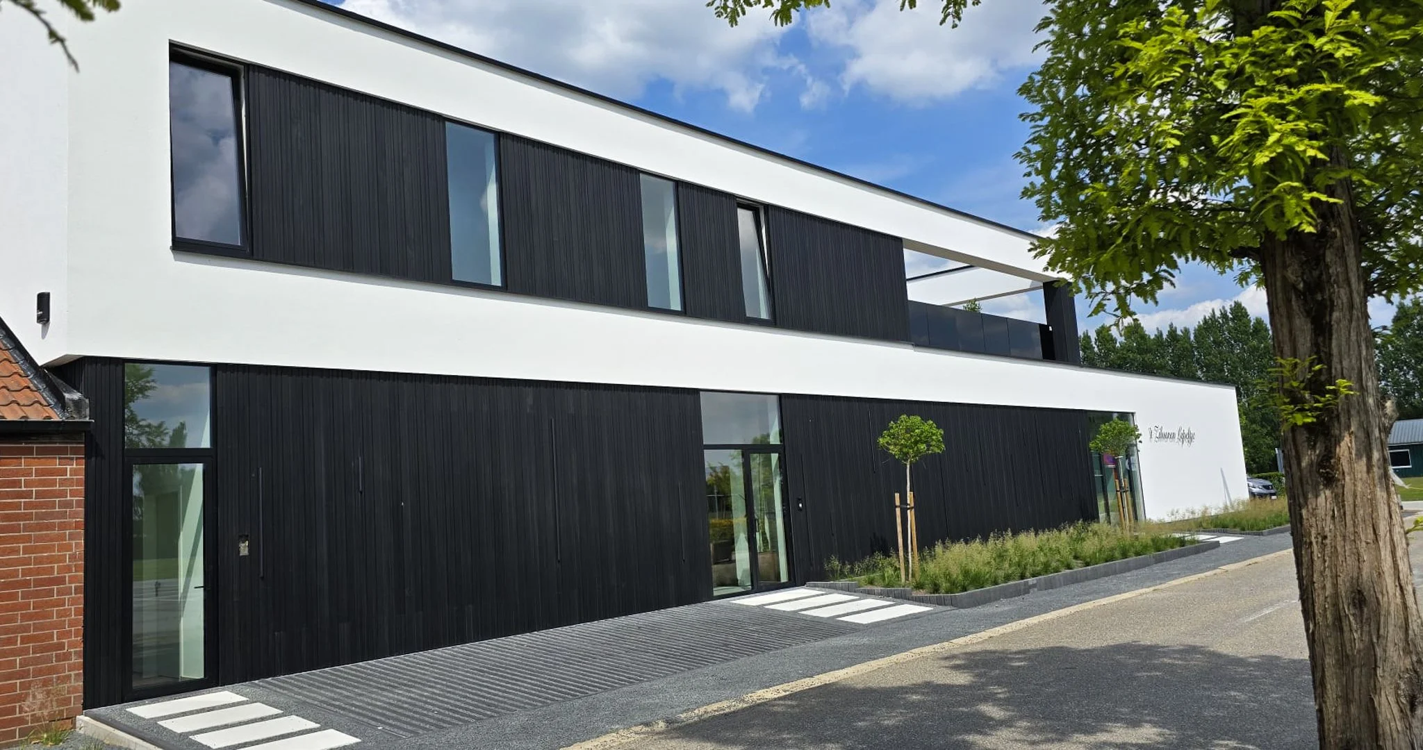 WhatsApp Image 2025-12-02 at 12.01.13 (4).jpg