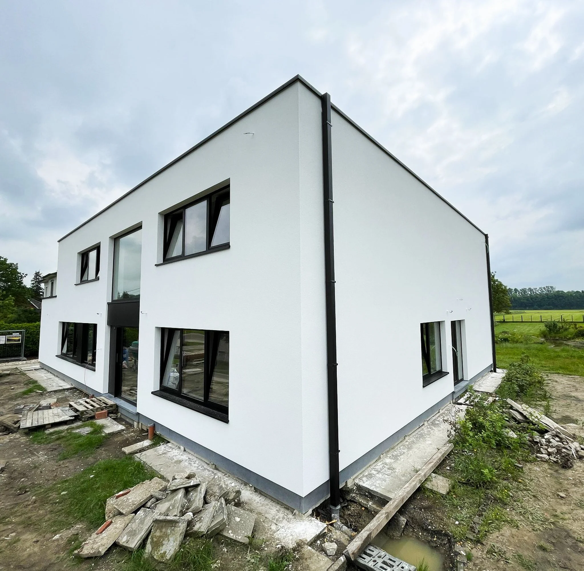 WhatsApp Image 2024-05-17 at 12.34.28.jpg