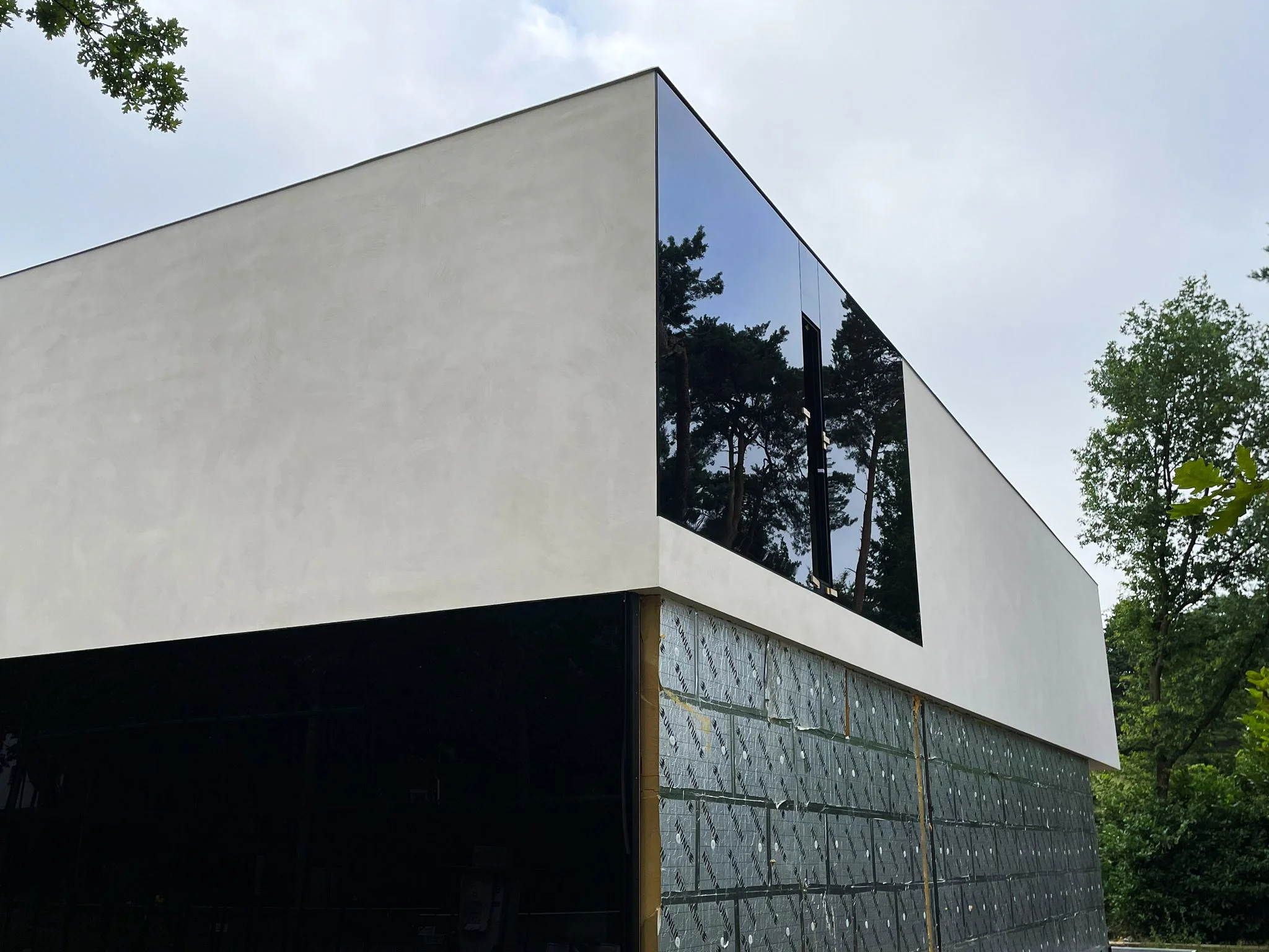 WhatsApp Image 2025-12-02 at 12.01.11 (5).jpg