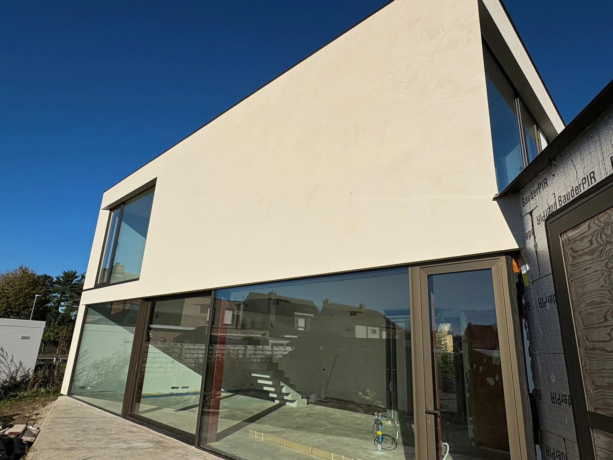 WhatsApp Image 2025-12-02 at 11.52.09 (5).jpg