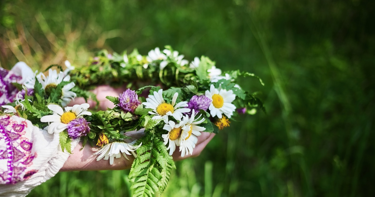 Earth Kin Women’s Circle ~ Tuesday 28th April 2026 ~ 7pm - 9.30pm