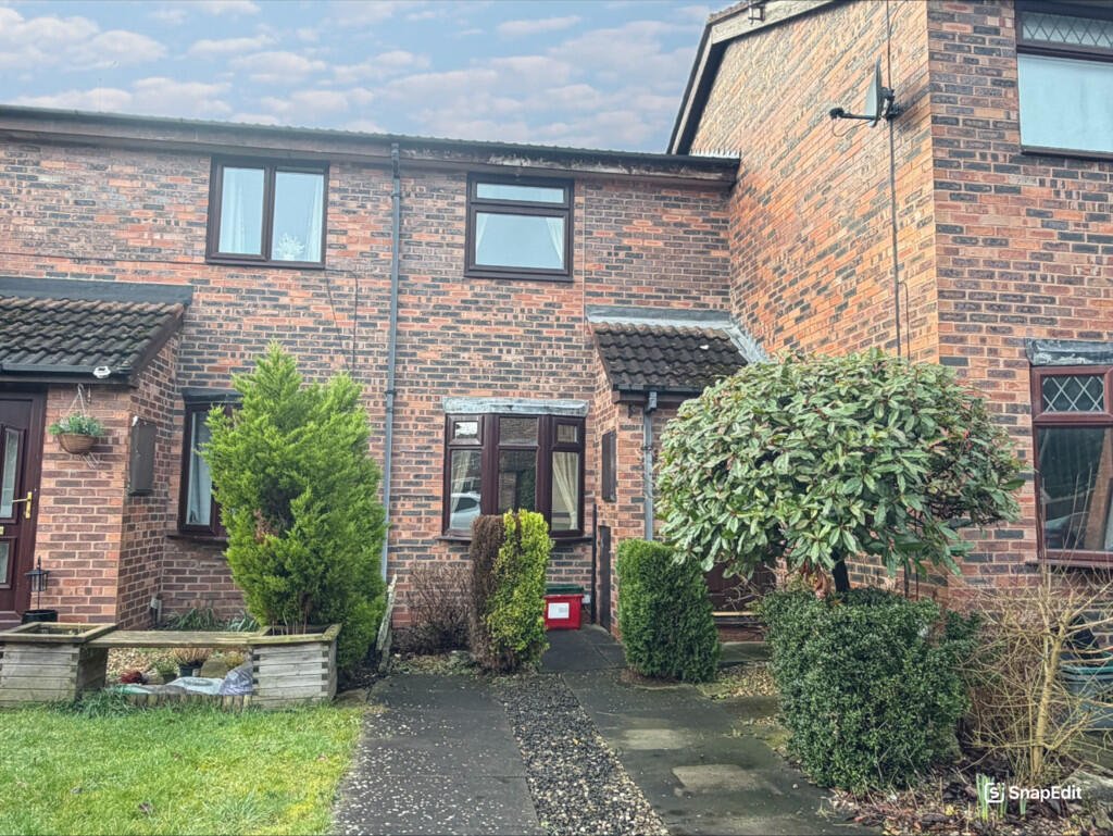 ‼JUST HIT THE MARKET WITH COULBY CONDUCT
Keswick Close, Winsford, CW7 2SB 🏡 &pound;110,000 💸

Are you searching for a fabulous starter home with the opportunity to put your own stamp on it? Then look no further!
Offered for sale with no onward chai